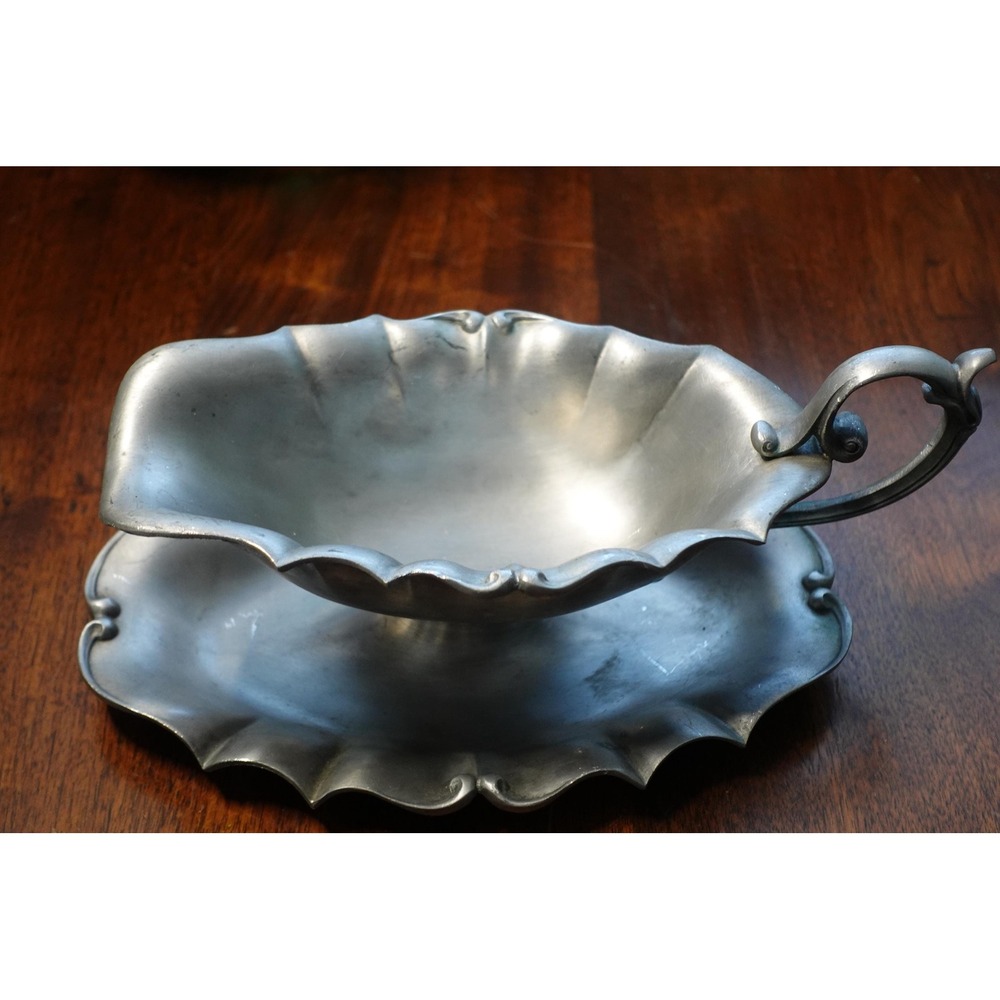 Vintage Metalars‎ Peltro ornate Pewter gravy boat set with under tray